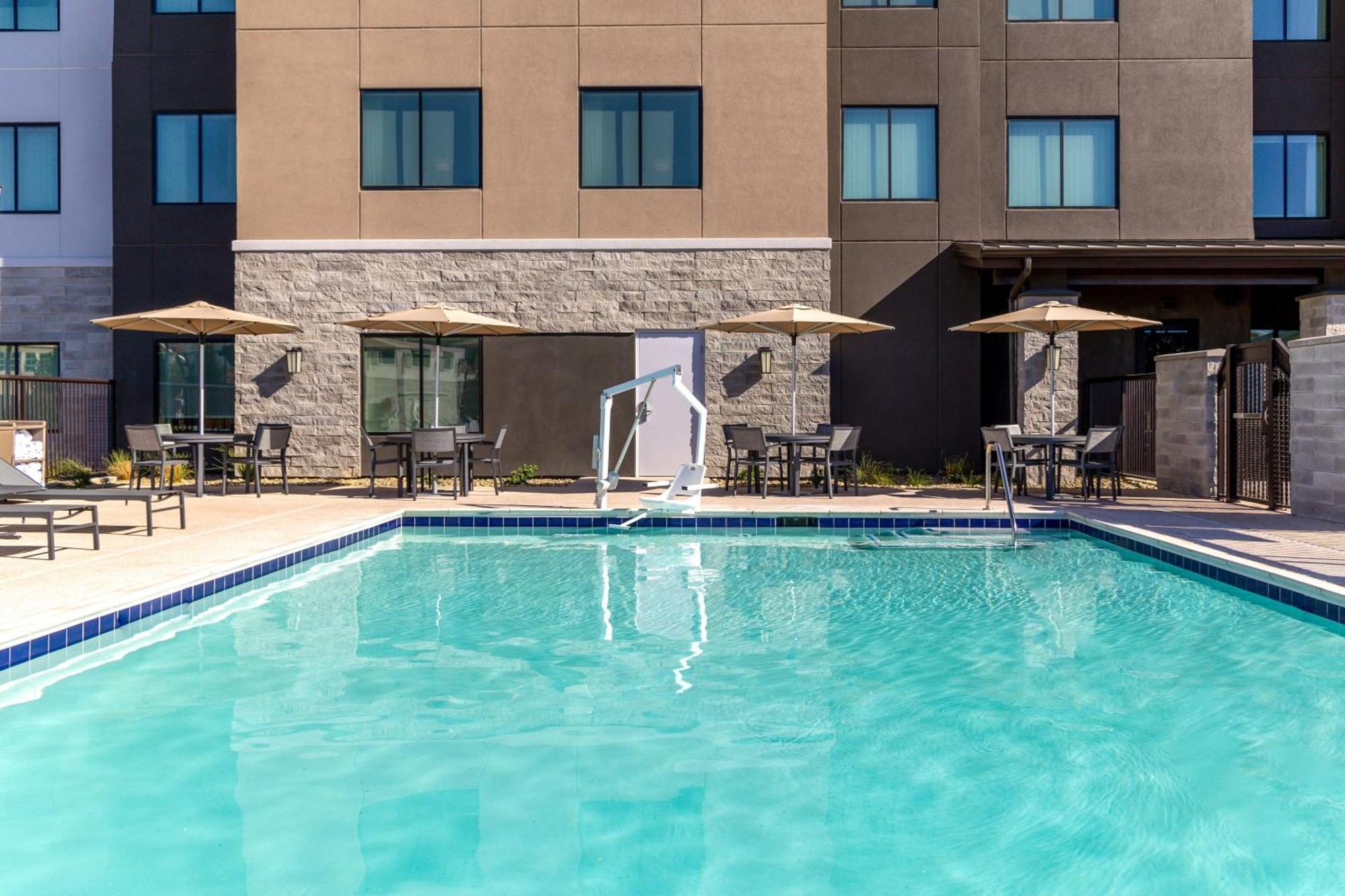 Residence Inn By Marriott Fairfield Napa 외부 사진